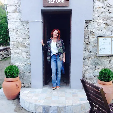 Oda ve Kahvaltı Chez Pierrot *